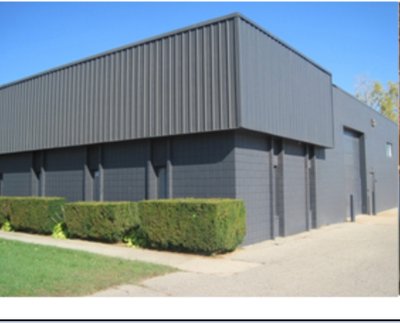 18 x 8 Warehouse in Commerce Charter Township, Michigan