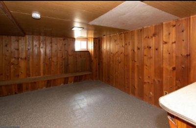 50 x 10 Basement in Baltimore, Maryland