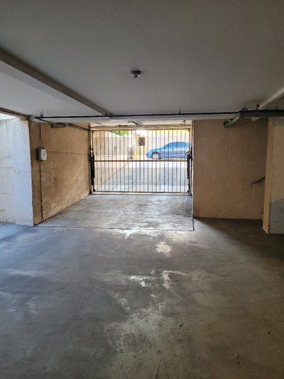 20×10 Parking Garage in Long Beach, California