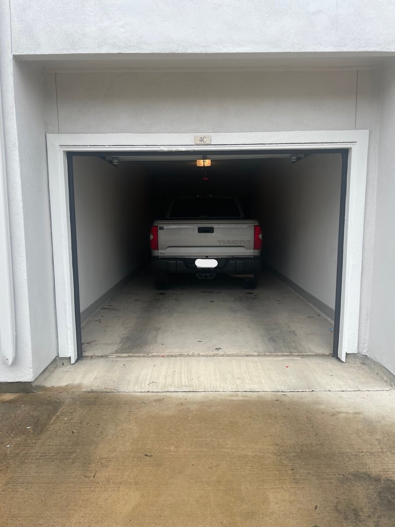 Garage in San Antonio, Texas 0