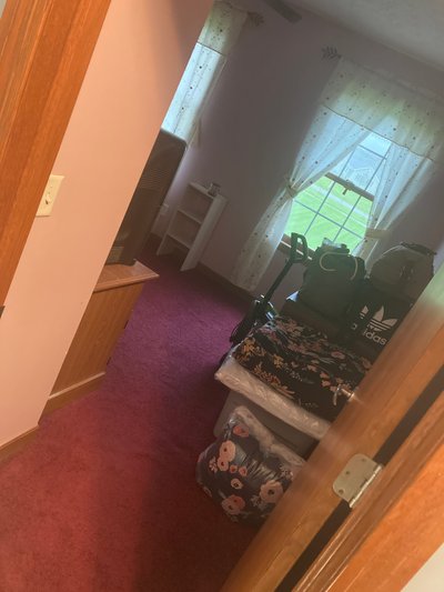 9 x 12 Bedroom in Newark, Ohio