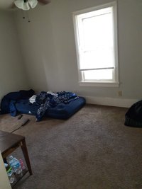 10 x 15 Bedroom in Lafayette, Indiana