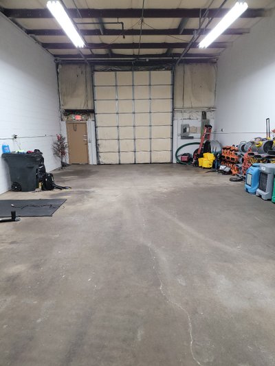 50 x 24 Warehouse in Sterling Heights, Michigan