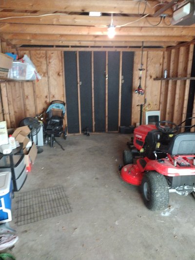 Small 5×5 Garage in Coffeyville, Kansas
