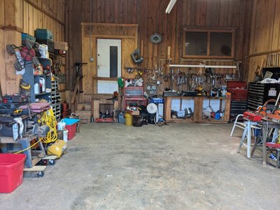 Small 10×15 Garage in Chickamauga, Georgia