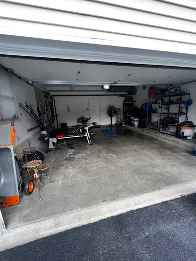 20 x 20 Garage in Stratford, Connecticut