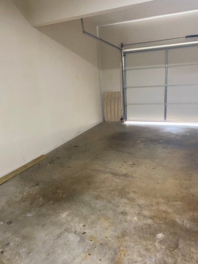 Medium 10×20 Garage in Snellville, Georgia