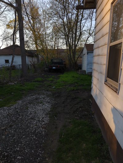 20 x 30 Unpaved Lot in Pontiac, Michigan near [object Object]