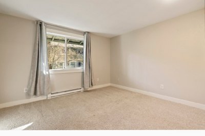 10 x 10 Bedroom in Kirkland, Washington