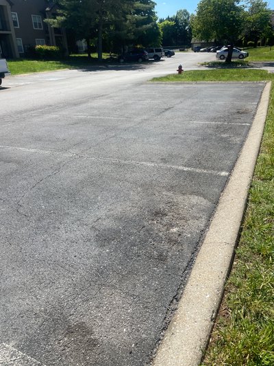 20 x 10 Parking Lot in Murfreesboro, Tennessee