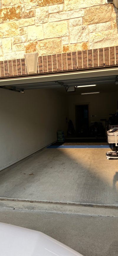30 x 10 Garage in Fort Worth, Texas