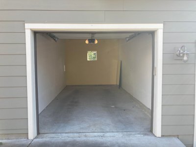 20 x 10 Garage in Issaquah, Washington