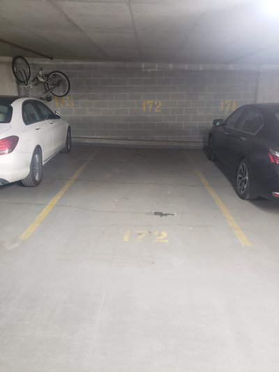 20 x 10 Parking Garage in Chicago, Illinois