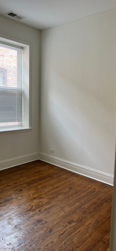 10 x 10 Bedroom in Chicago, Illinois near [object Object]