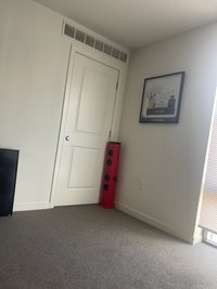 10 x 10 Bedroom in Washington, District of Columbia