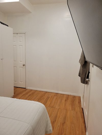 10 x 10 Bedroom in Jersey City, New Jersey
