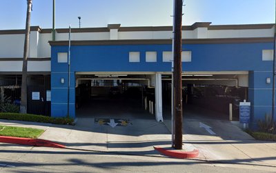 25 x 10 Parking Garage in Los Angeles, California