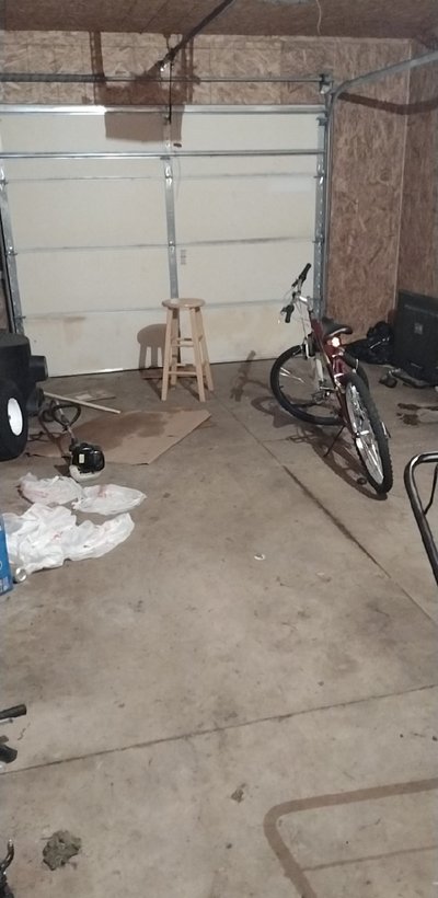 27 x 16 Garage in Monticello, Iowa