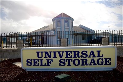 10 x 10 Storage Facility in Hesperia, California