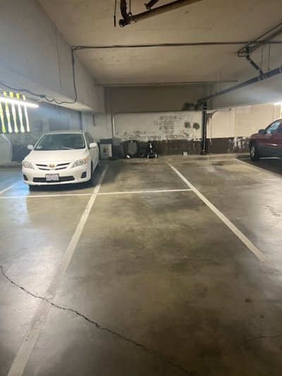 20 x 10 Parking Garage in Culver City, California