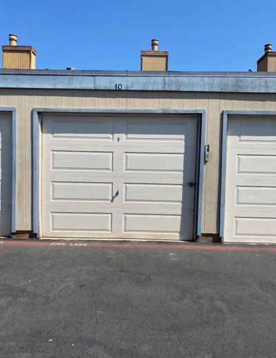 20 x 12 Parking Garage in Anaheim, California