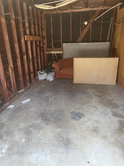20 x 10 Garage in Inglewood, California