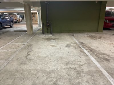 10 x 20 Parking Garage in Claremont, California