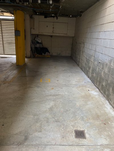 20 x 10 Parking Garage in Glendale, California near [object Object]