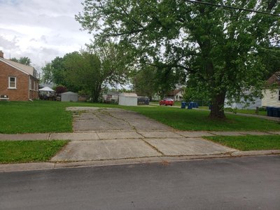 30 x 20 Driveway in Kankakee, Illinois near [object Object]