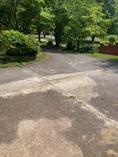 20 x 10 Driveway in Knoxville, Tennessee near [object Object]