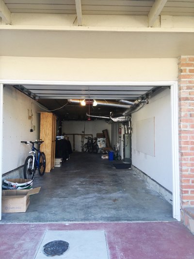 Medium 10×35 Garage in Pacifica, California
