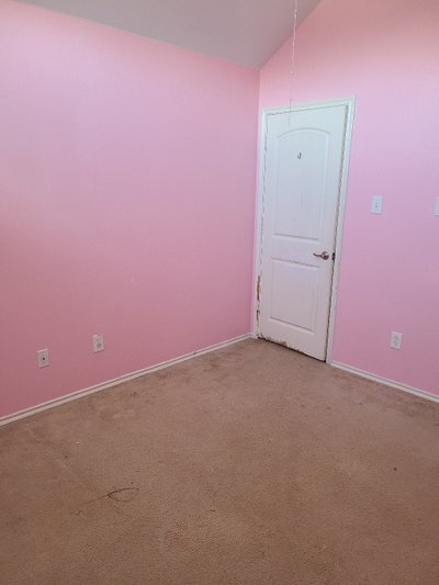 Small 10×10 Bedroom in Red Oak, Texas