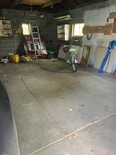 10 x 10 Garage in Toledo, Ohio