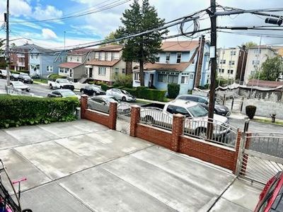 20×10 Driveway in The Bronx, New York