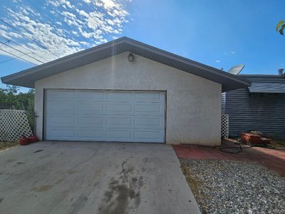 24 x 24 Garage in Hesperia, California