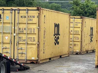 Small 5×20 Shipping Container in Chicago, Illinois