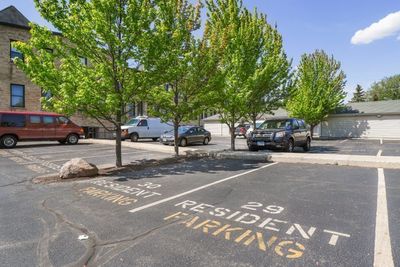 20 x 10 Parking Lot in Elgin, Illinois