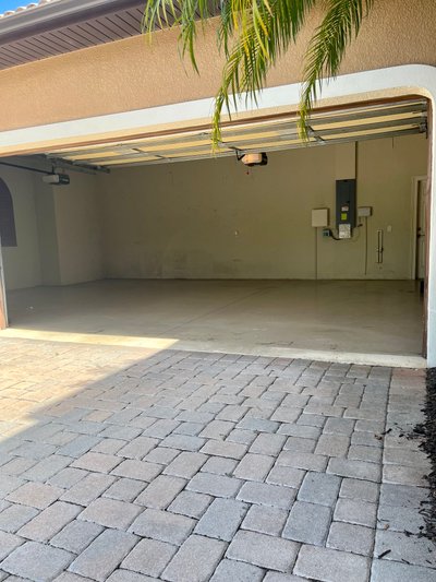 20 x 10 Garage in Sarasota, Florida near [object Object]