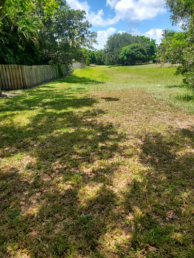 30 x 10 Unpaved Lot in Port St. Lucie, Florida near [object Object]