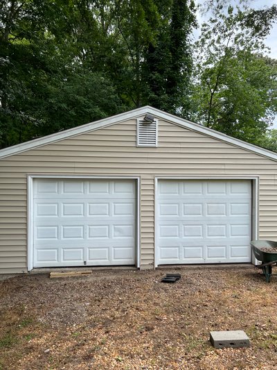 20 x 10 Garage in Yorktown, Virginia near [object Object]