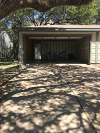 20 x 10 Garage in Kyle, Texas