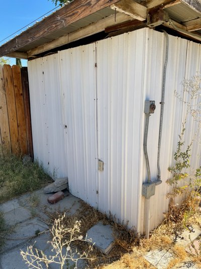 7×6 self storage unit at 448 Harlow Ave McFarland, California