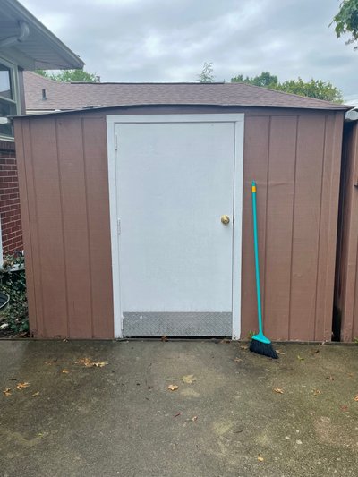 8 x 6 Shed in Jeffersonville, Indiana