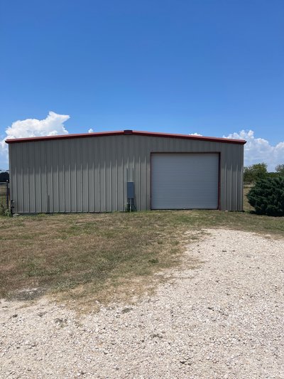 15 x 12 Garage in Elgin, Texas near [object Object]