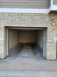 20 x 10 Garage in Overland Park, Kansas