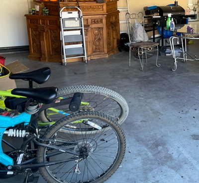20×10 Garage in Hesperia, California