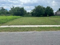 15 x 10 Unpaved Lot in New Orleans, Louisiana