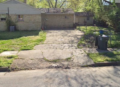 20×10 Driveway in Memphis, Tennessee