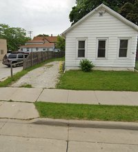 25 x 10 Unpaved Lot in Racine, Wisconsin