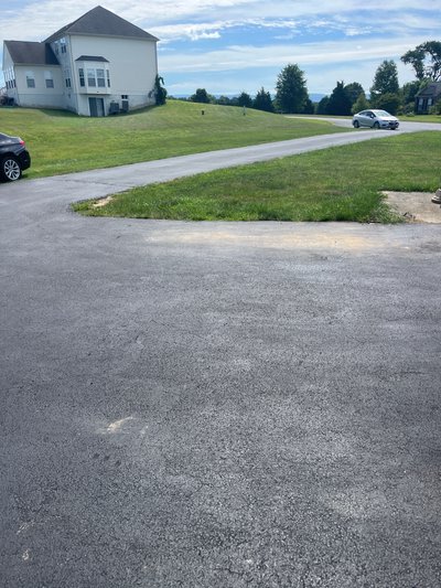 15 x 20 Driveway in Charles Town, West Virginia